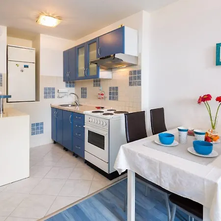 Apartment Dragica 1 *